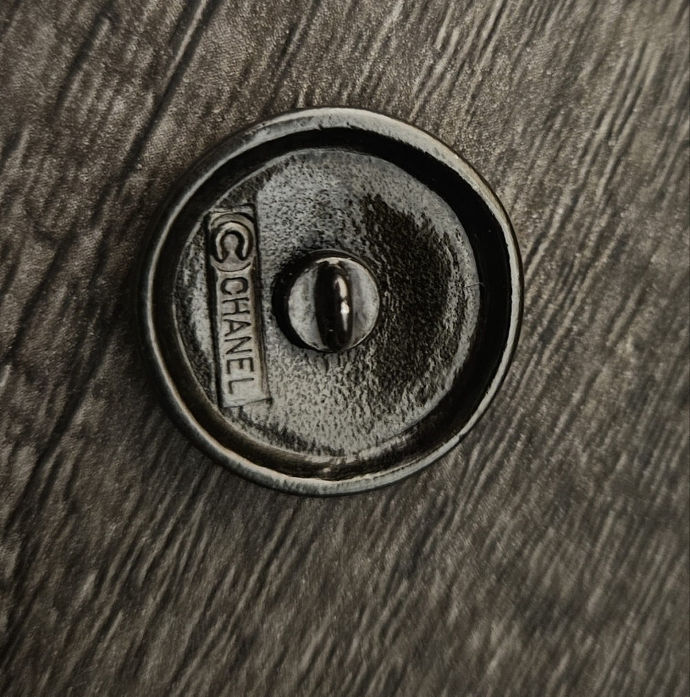 Chanel Paris Button - Picture 3 of 3